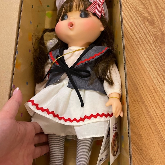 Nwt Mademoiselle Gege Akiba Japanese 15” Doll - Picture 5 of 9